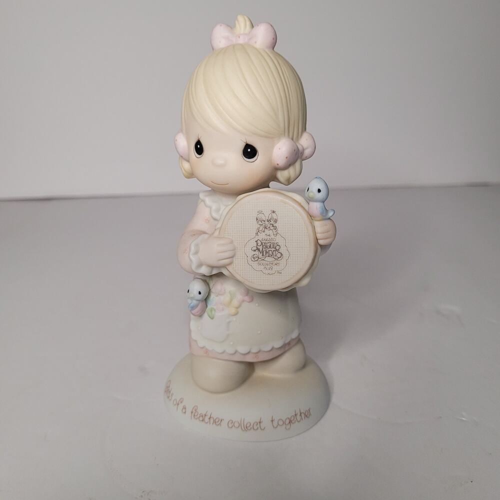 Precious Moments Figurine - Birds of a Feather Collect Together 5x3 inch